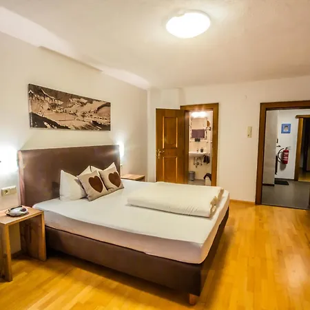 Haus Lawerz * Nauders